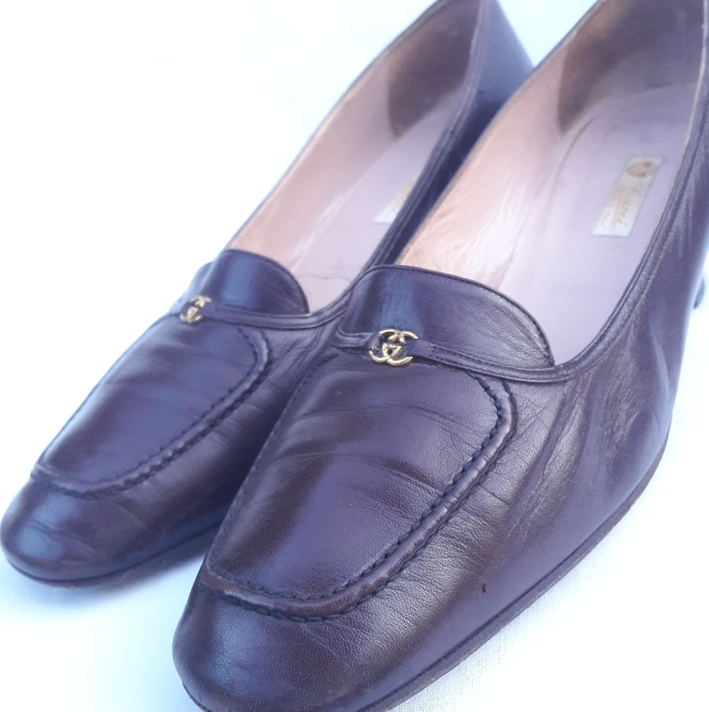 Vintage Gucci women's loafers